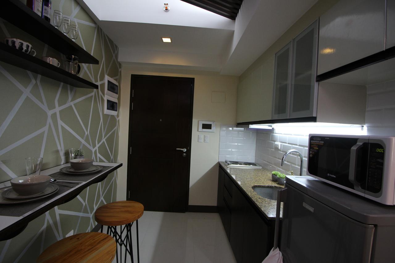 5E Tower 2 Viceroy Apartment Манила Екстериор снимка